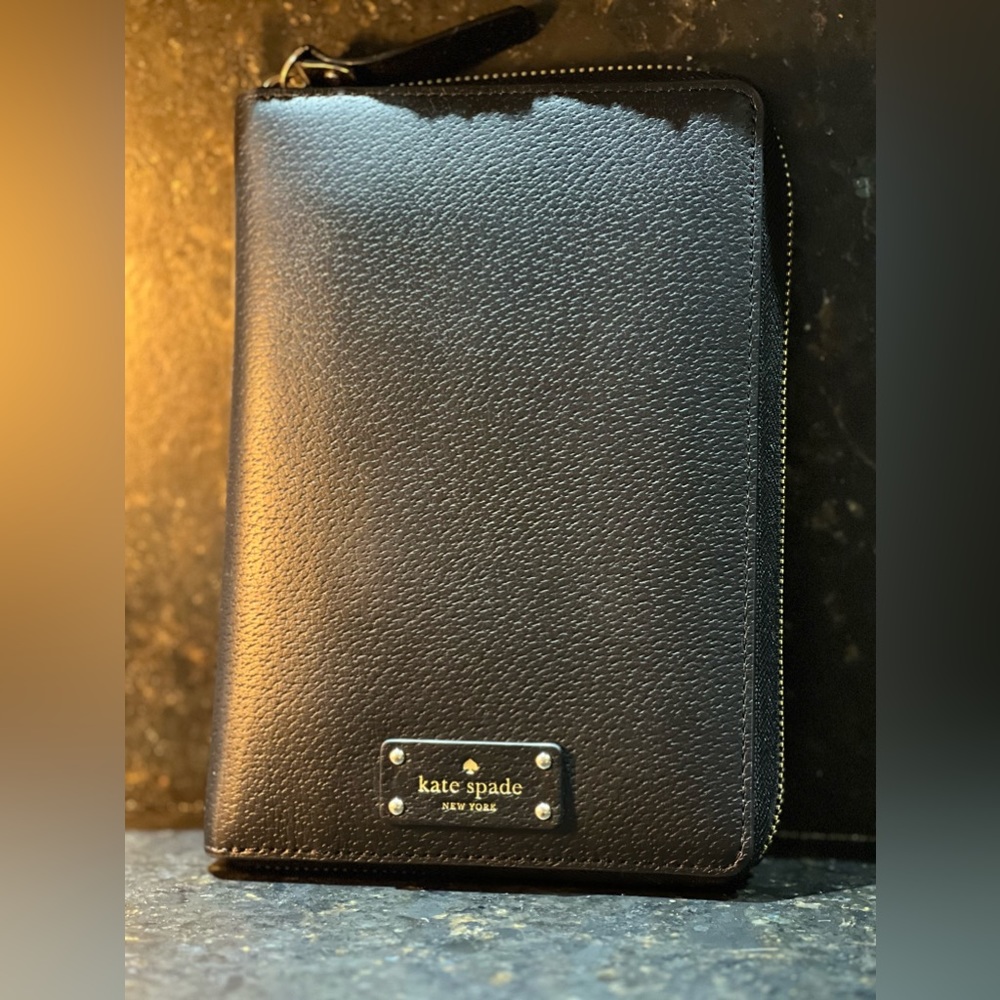 Kate Spade New York | Zip Around Personal Organizer | Black
